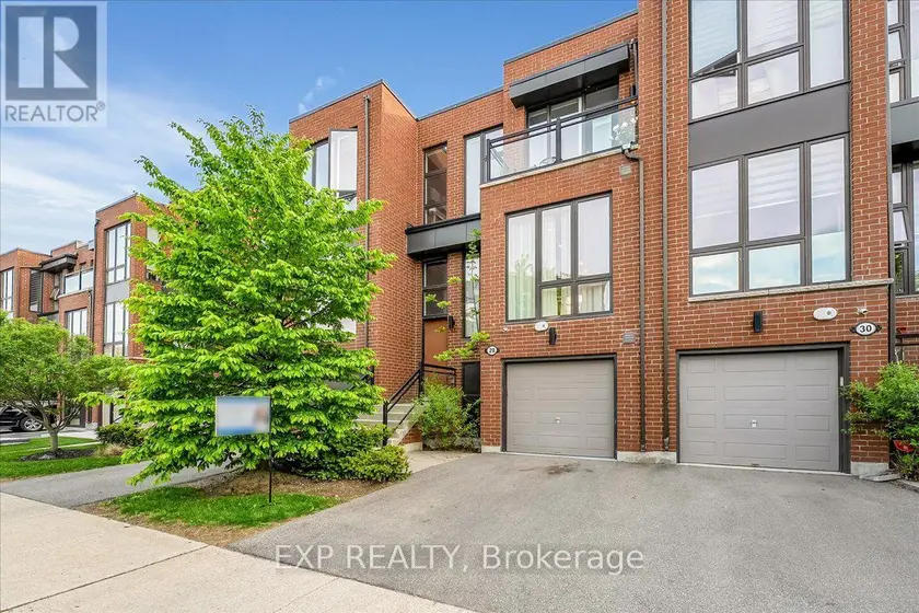 Townhouse at 28 CRESTRIDGE DRIVE, Vaughan