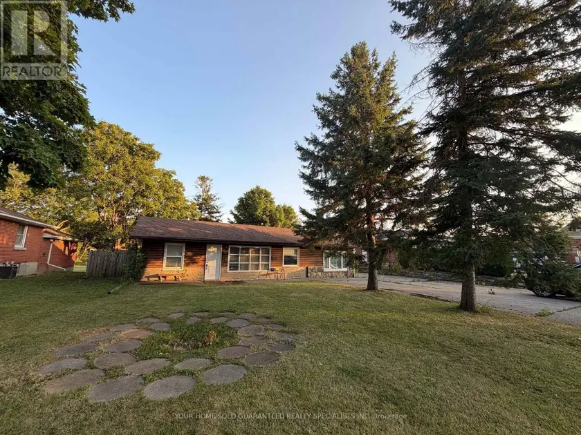 Detached at 11 RAILWAY STREET, Vaughan