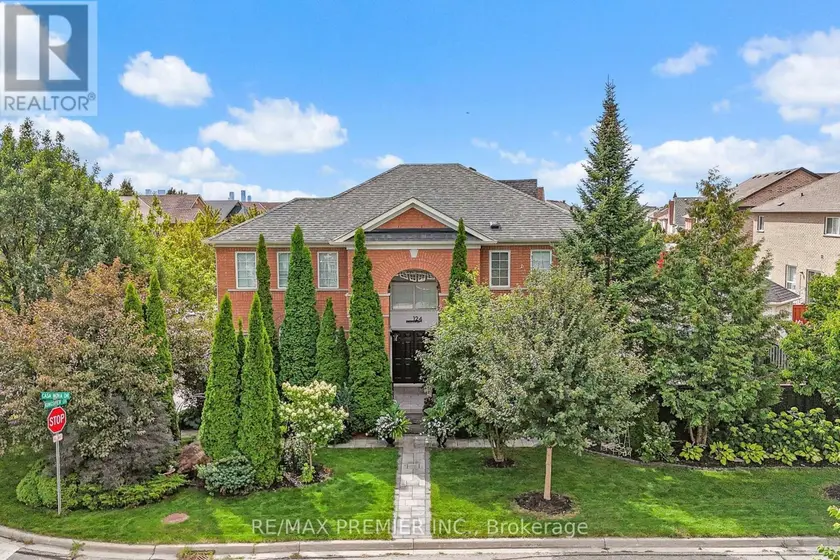 Detached at 124 KINGSVIEW DRIVE, Vaughan