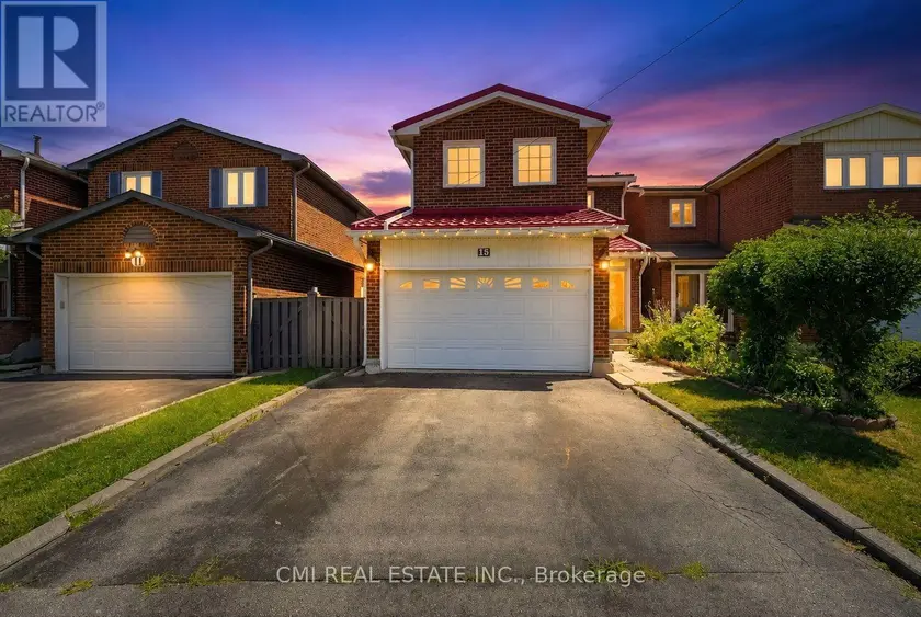 Detached at 15 COG HILL DRIVE, Vaughan
