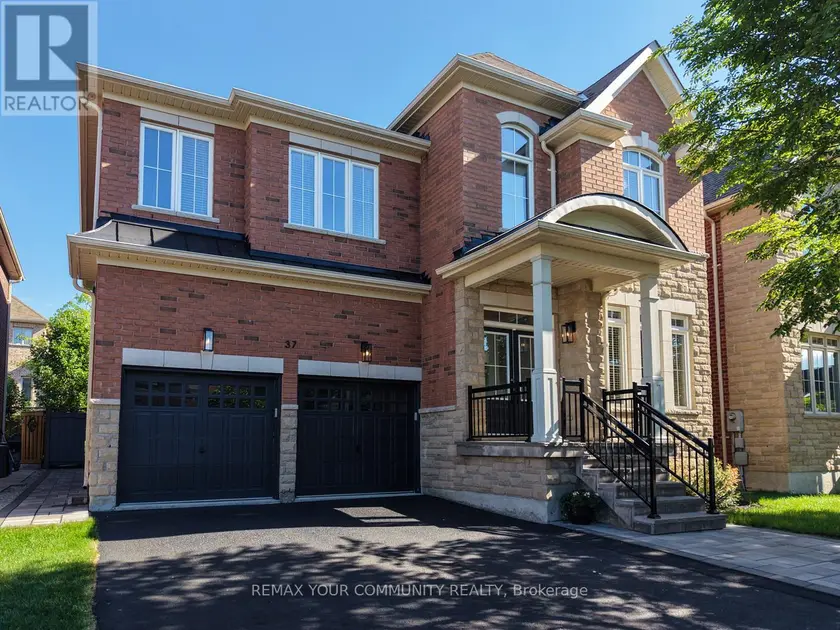 Detached at 37 HERON HOLLOW AVENUE, Richmond Hill