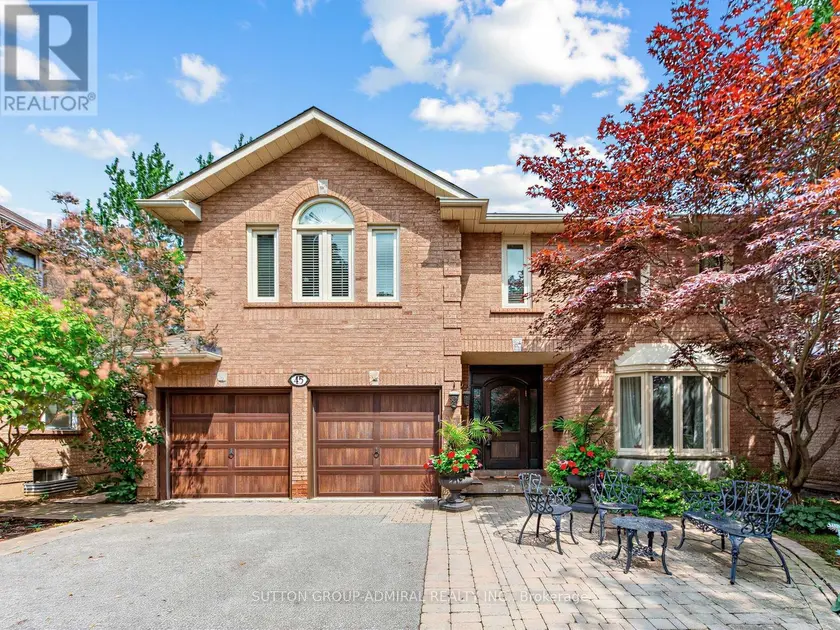 Detached at 45 MIRANDA COURT, Vaughan