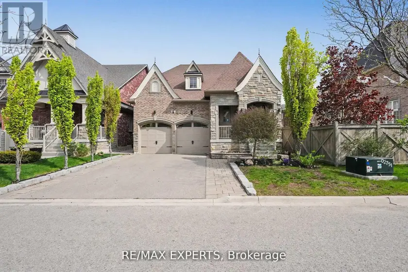 Detached at 4 SIM HILL CRESCENT, King