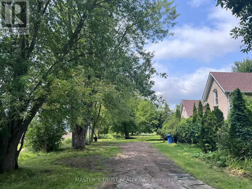 Detached at 22156 LESLIE STREET N, East Gwillimbury
