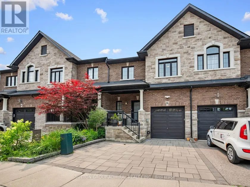 Townhouse at 16 CHARMUSE LANE, East Gwillimbury