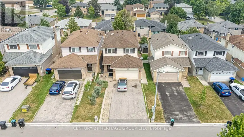 Semi-Detached/Link at 476 BRITANNIA AVENUE, Bradford West Gwillimbury