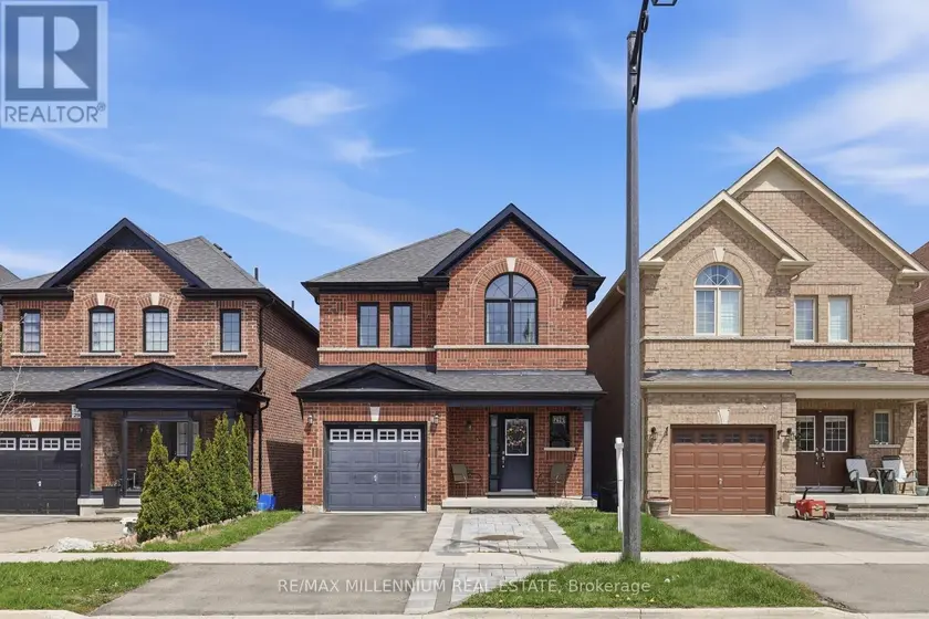 Detached at 296 MILLER PARK AVENUE, Bradford West Gwillimbury