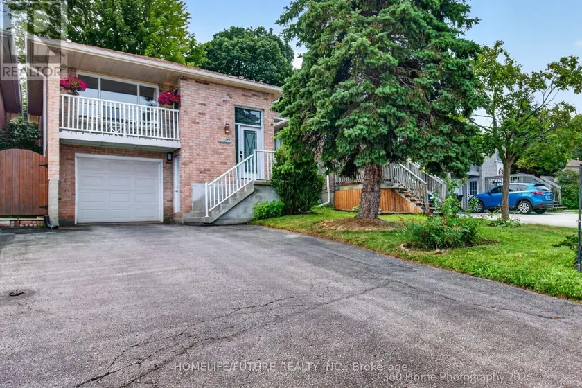 Semi-Detached/Link at 61 TURNER COURT, Bradford West Gwillimbury