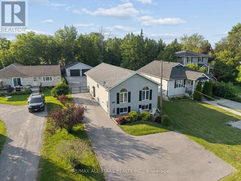 Detached at 1008 METRO ROAD N, Georgina