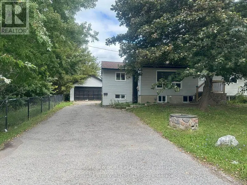 Detached at 15395 BAYVIEW AVENUE, Aurora
