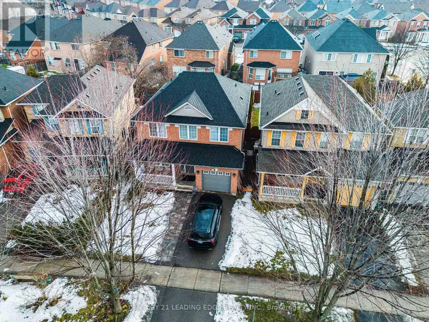 Detached at 37 LANDSDOWN CRESCENT, Markham