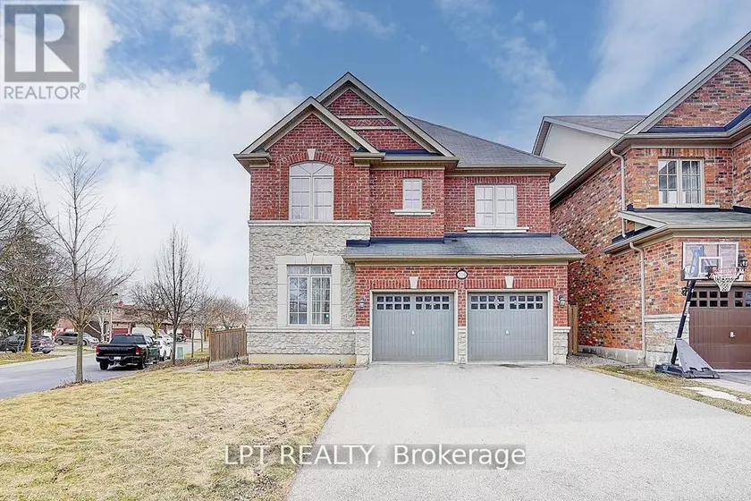 Detached at 116 DUNLOP STREET, Richmond Hill