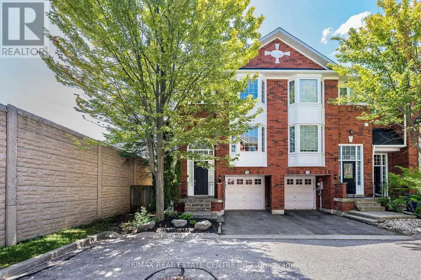 Townhouse at 29 MOSAICS AVENUE, Aurora