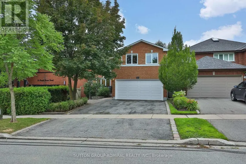Detached at 27 GREEN ACRES ROAD, Vaughan