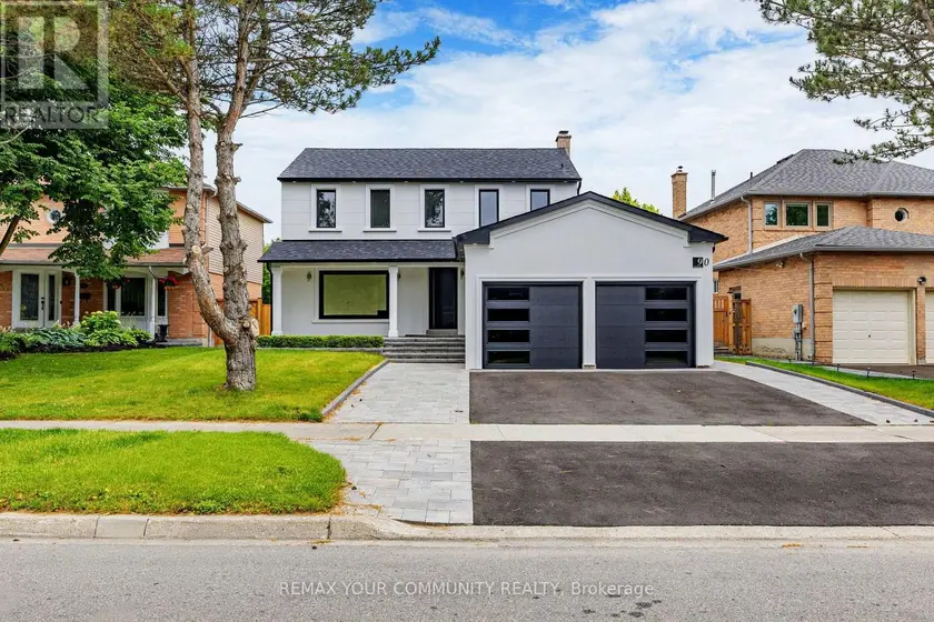 Detached at 90 TAMARAC TRAIL, Aurora