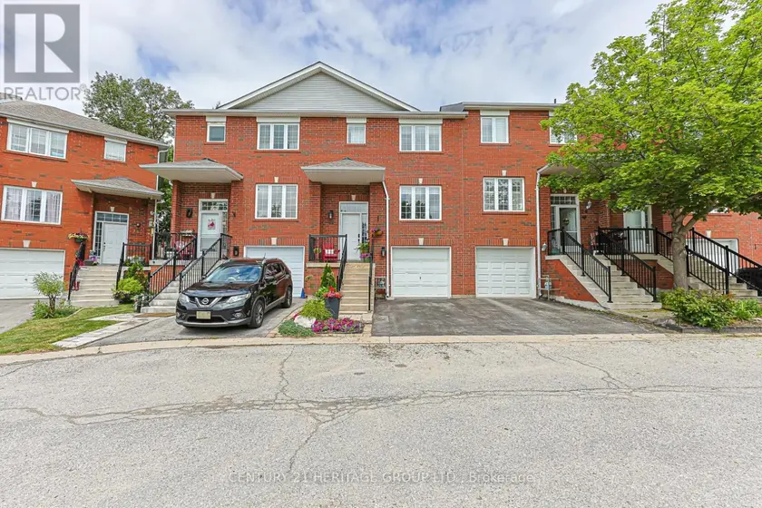 Townhouse at 22 VILLAGE GREEN LANE, Bradford West Gwillimbury