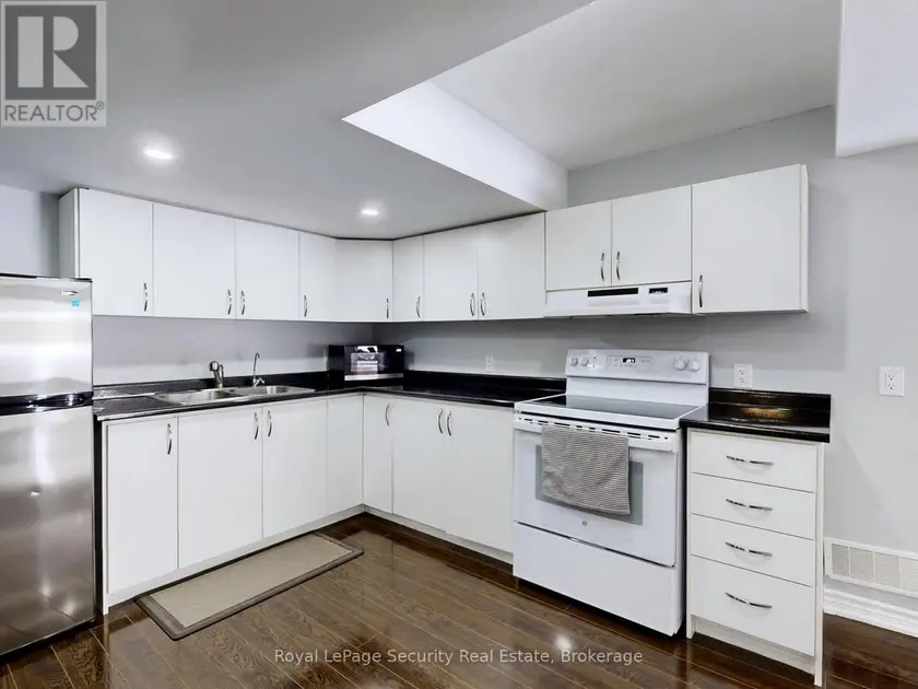 Detached at 39 VIVIAN CREEK ROAD, East Gwillimbury