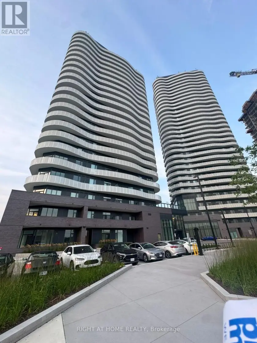 Apartment at 1704 - 10 FLAVELLE TRAIL, Vaughan