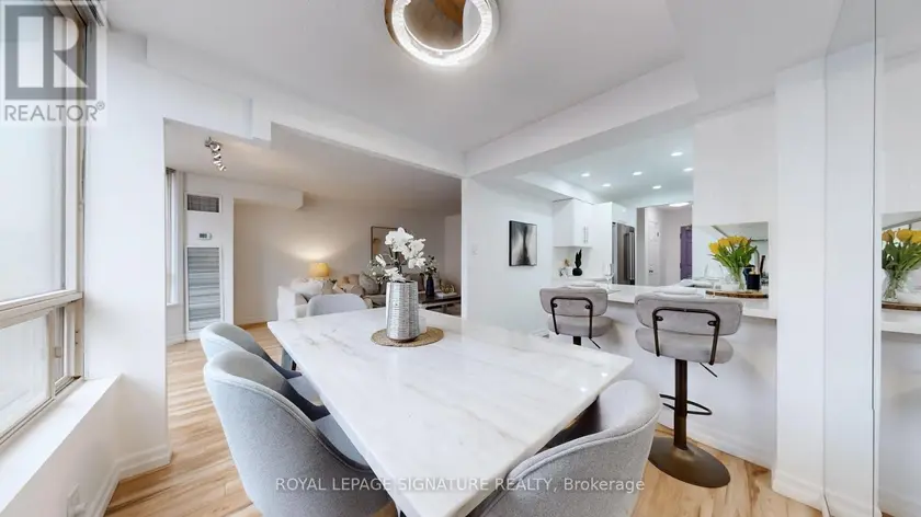 Apartment at 212 - 175 CEDAR AVENUE, Richmond Hill