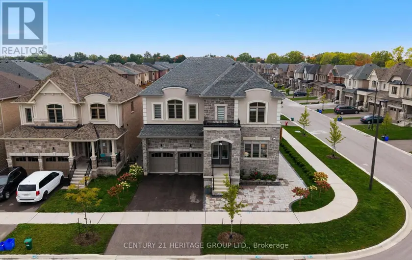 Detached at 319 DANNY WHEELER BOULEVARD, Georgina