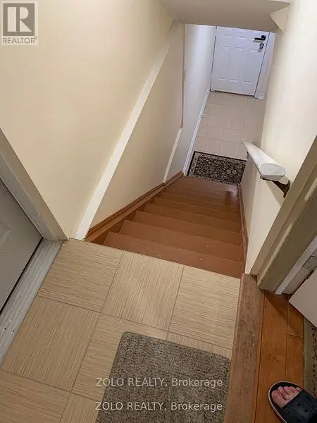 Semi-Detached/Link at 175 MABLEY CRESCENT