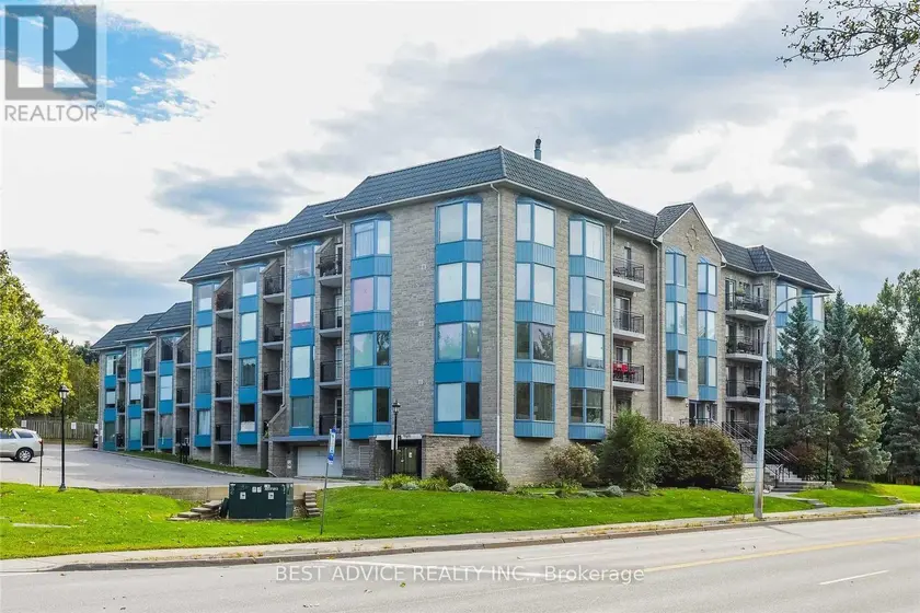 Apartment at 104 - 85 WELLINGTON STREET W, Aurora