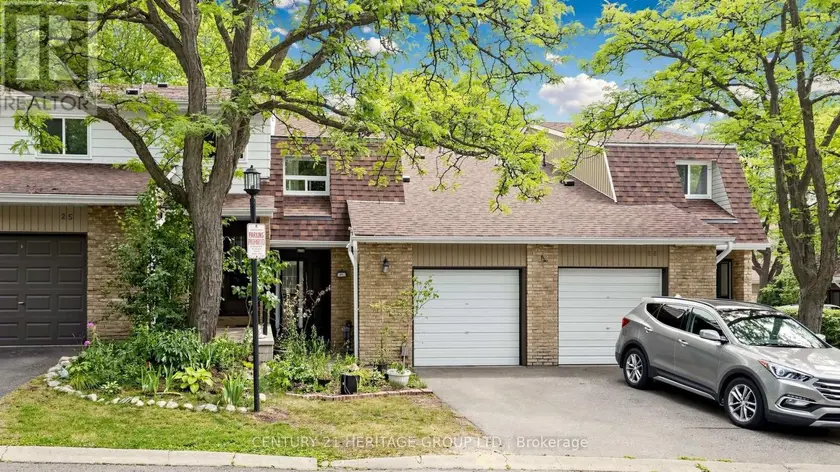 Townhouse at 27 DUNKELD WAY, Markham