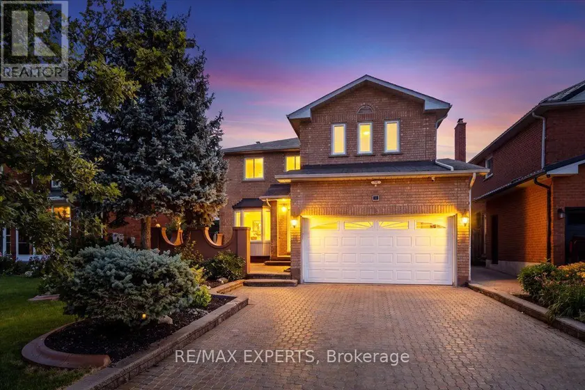 Detached at 5 JORDANA DRIVE, Markham