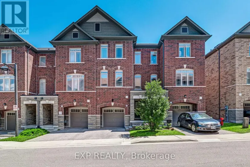 Townhouse at 104 GORDON CIRCLE, Newmarket