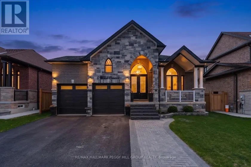 Detached at 5 WOOD CRESCENT, Essa