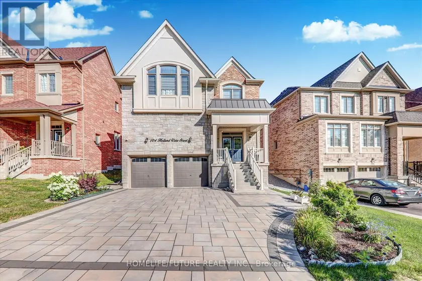 Detached at 104 HOLLAND VISTA STREET, East Gwillimbury