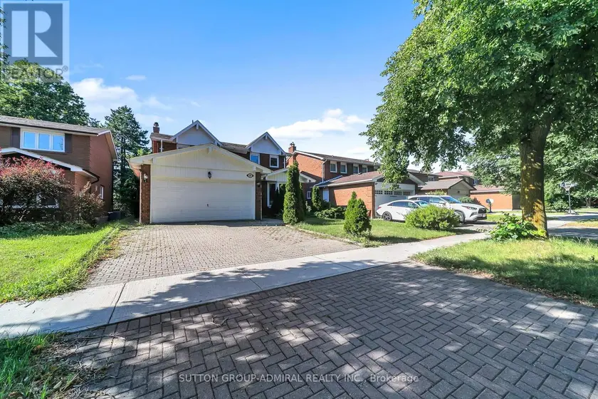 Detached at 37 GRETMAN CRESCENT, Markham