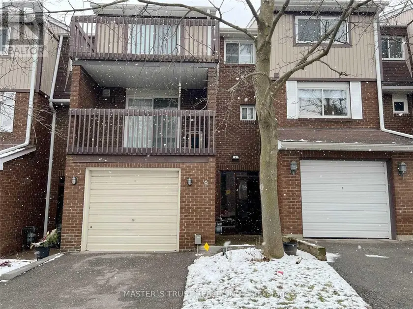 Townhouse at 6 DUNKELD WAY, Markham