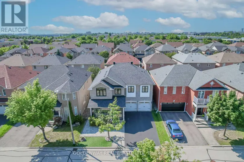 Detached at 19 MARKSHIRE ROAD, Markham