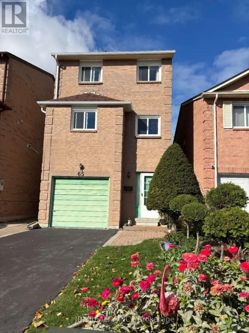 Detached at 65 COTTONWOOD COURT, Markham