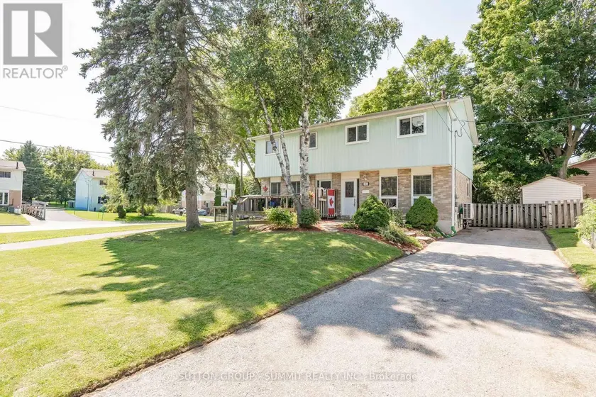 Semi-Detached/Link at 306 OAKWOOD COURT, Newmarket
