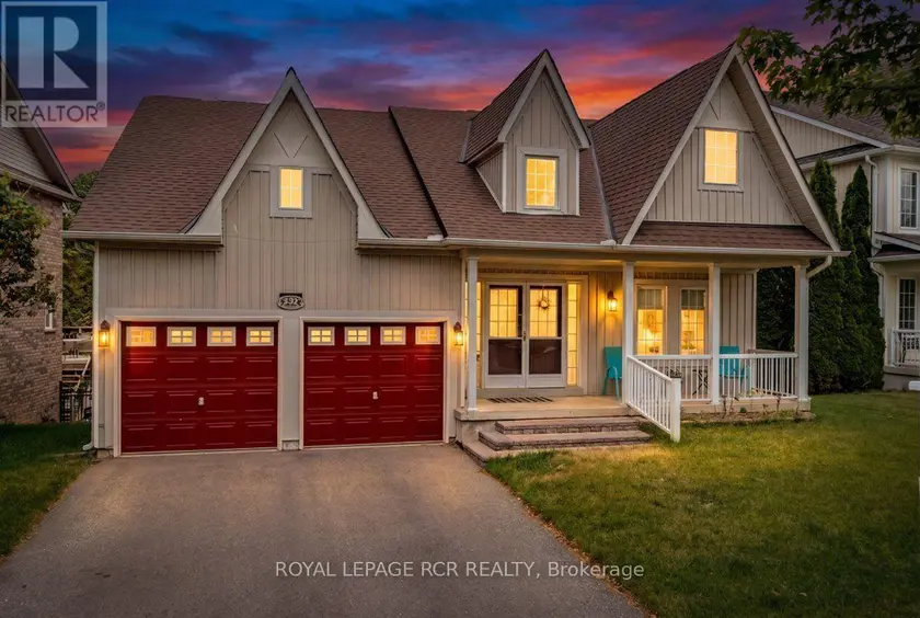 Detached at 332 KING STREET, East Gwillimbury