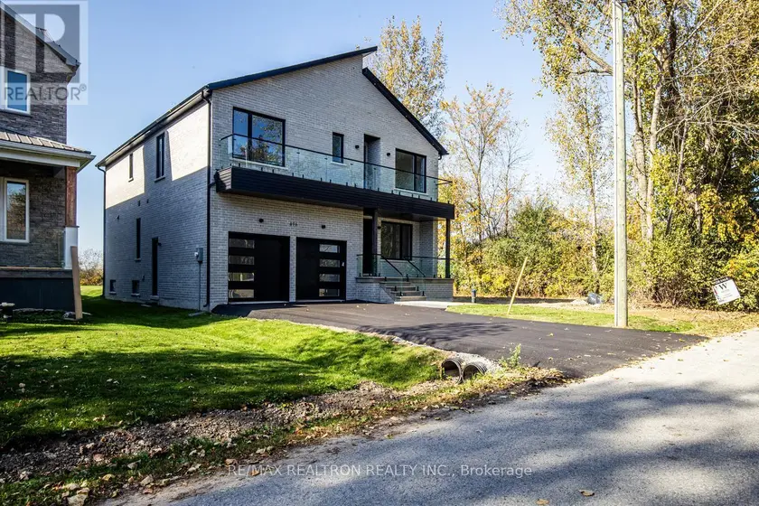 Detached at 496 DUCLOS POINT ROAD, Georgina