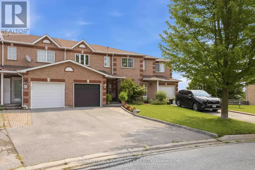 Townhouse at 87 LANCASTER COURT, Georgina