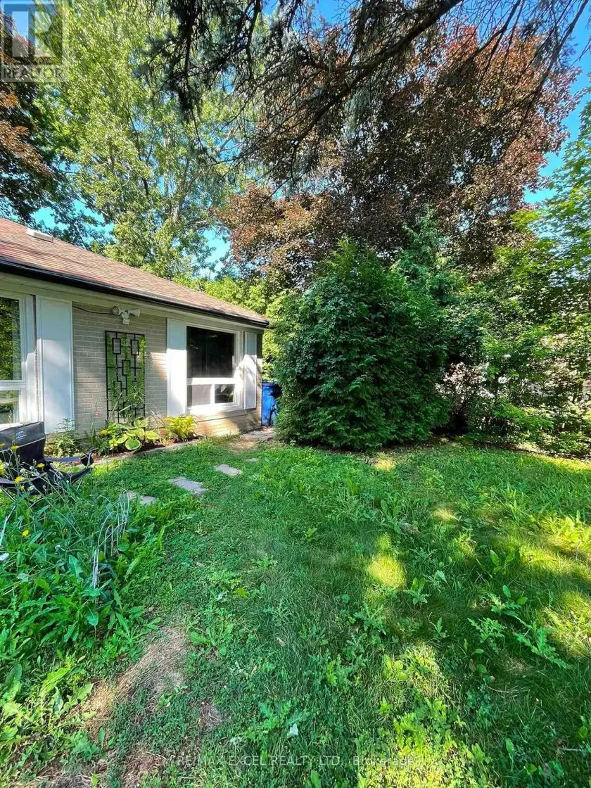 Detached at BASEMENT - 23 ALGONQUIN CRESCENT, Aurora