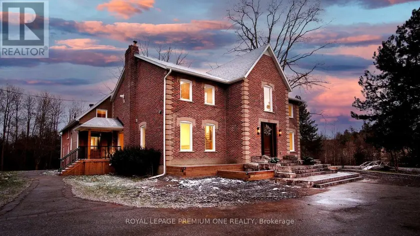 Detached at 7590 19TH SIDE ROAD, King