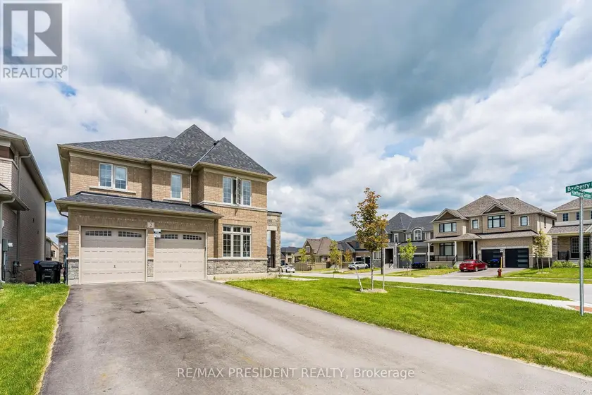 Detached at 2 HAWTHORNS GARDENS, Adjala-Tosorontio