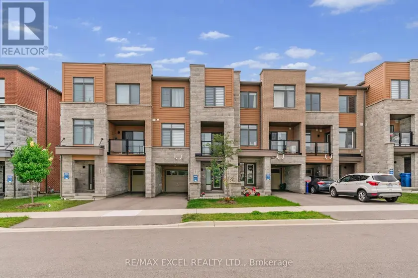 Townhouse at 190 VANTAGE LOOP, Newmarket