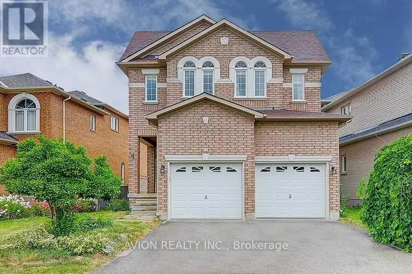 Detached at 32 MANORHEIGHTS STREET, Richmond Hill