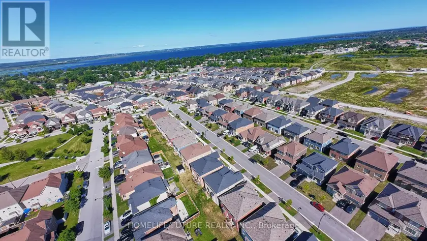 Detached at 23 FAIMIRA AVENUE, Georgina