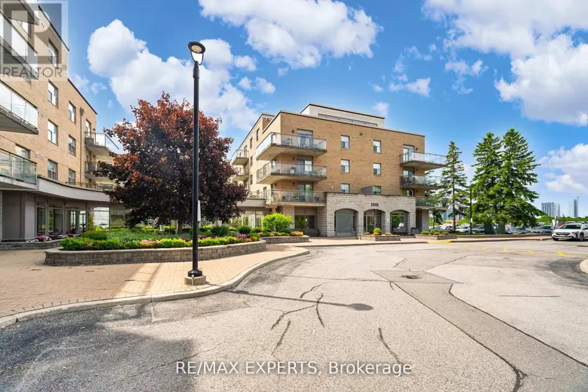 Apartment at 216 - 2502 RUTHERFORD ROAD, Vaughan