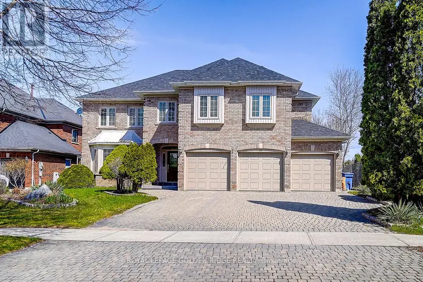 Detached at 725 EXCELLER CIRCLE, Newmarket