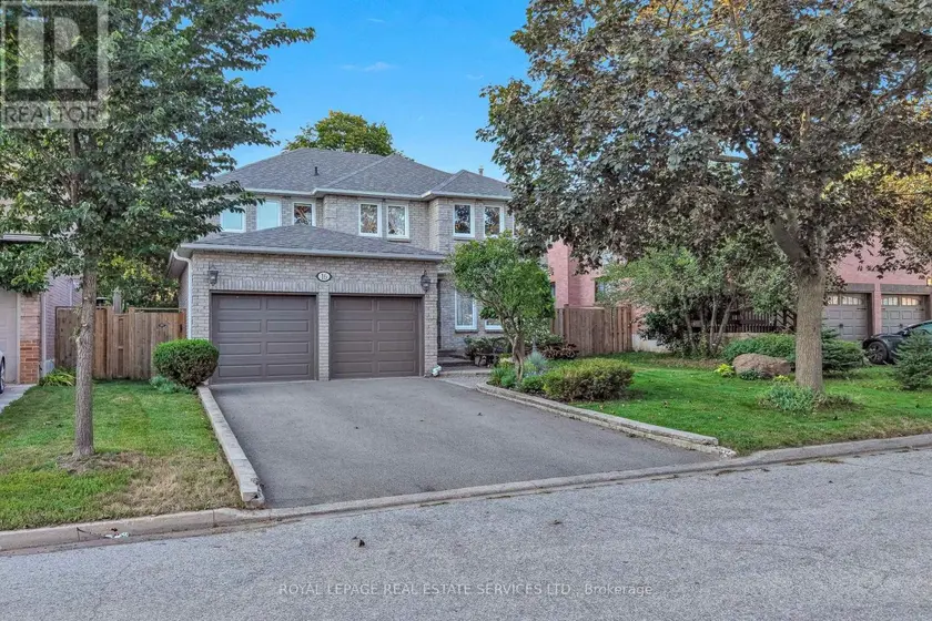 Detached at 16 WATERHOUSE WAY, Richmond Hill