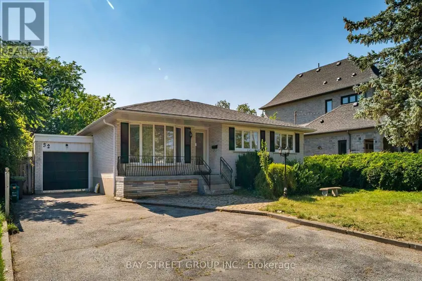 Detached at 32 ALANADALE AVENUE, Markham