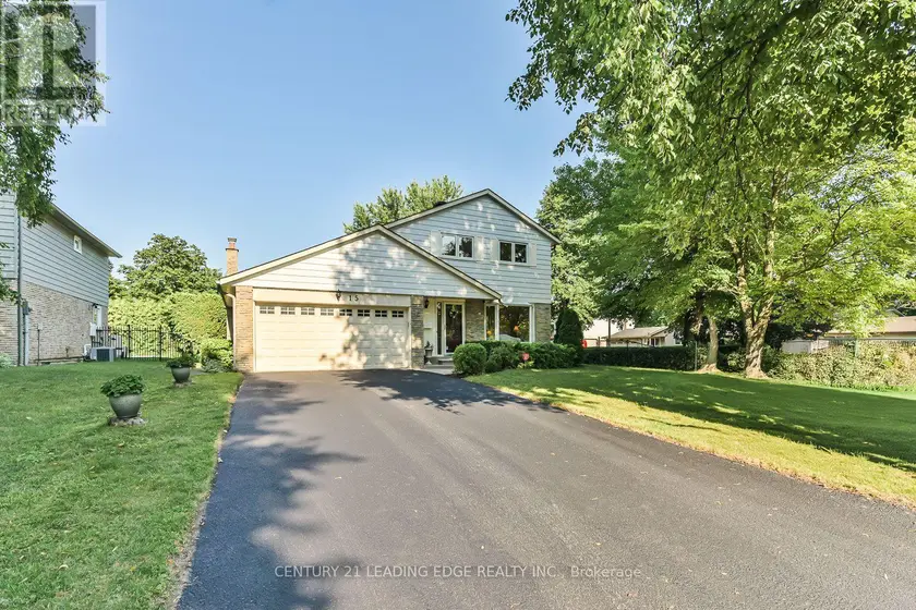 Detached at 15 SIR GAWAINE PLACE, Markham